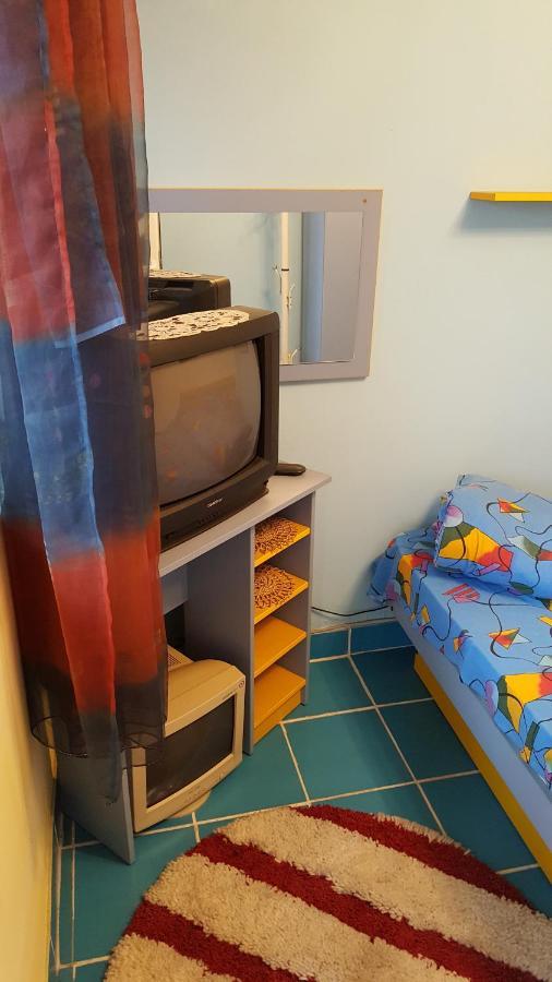 Casele Lena Bed & Breakfast Aldesti  Exterior photo